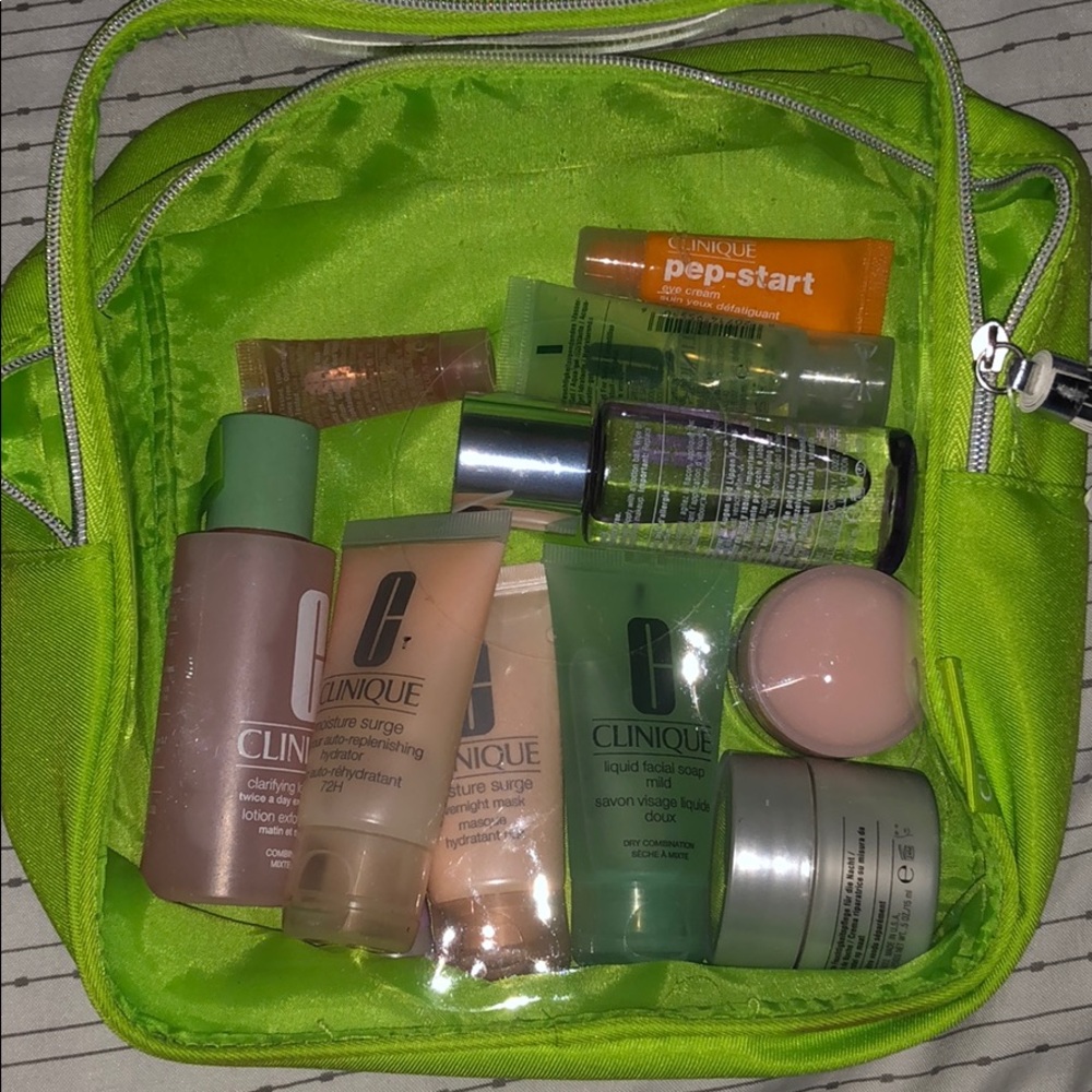 Clinique travel bundle pack